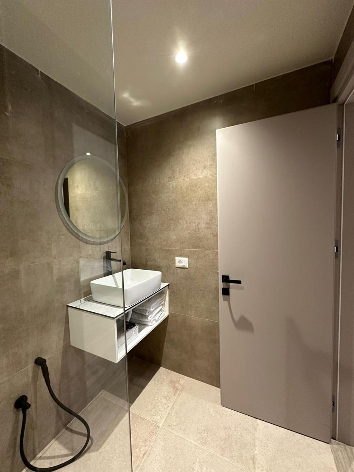 Oni Rooms Saranda Екстер'єр фото