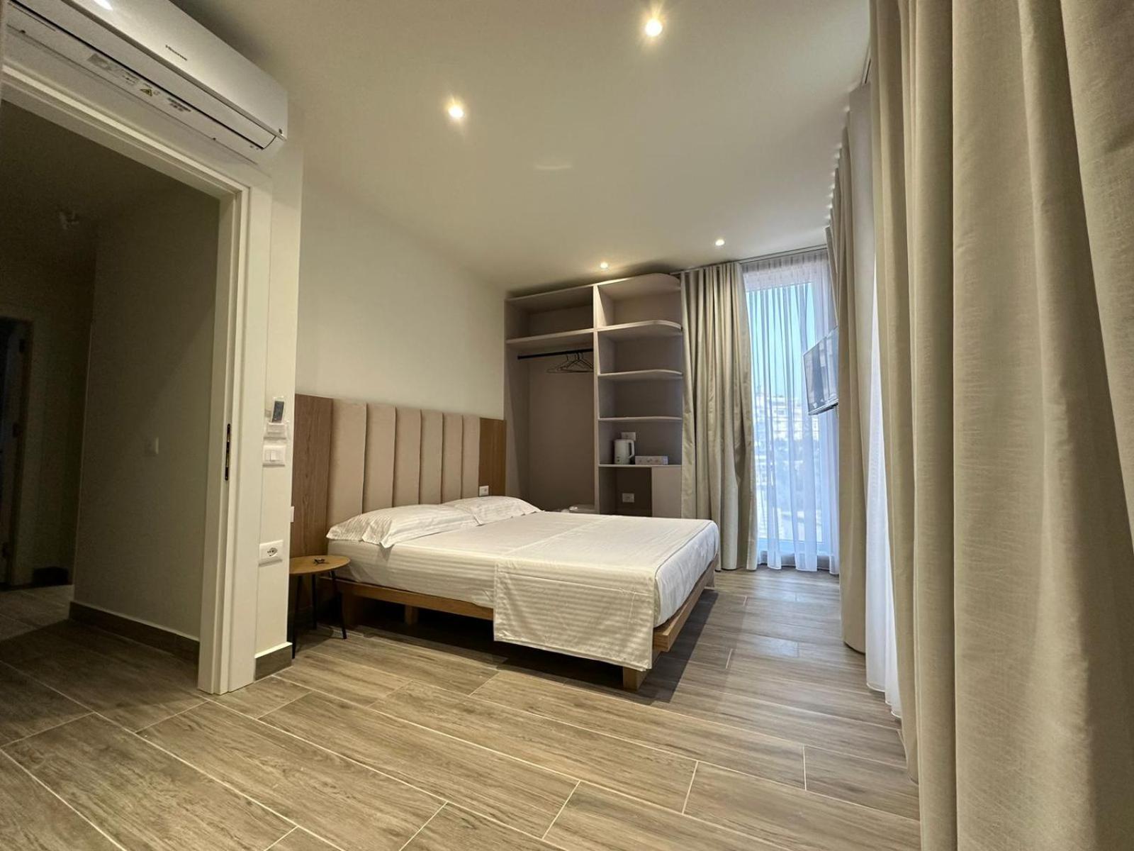 Oni Rooms Saranda Екстер'єр фото