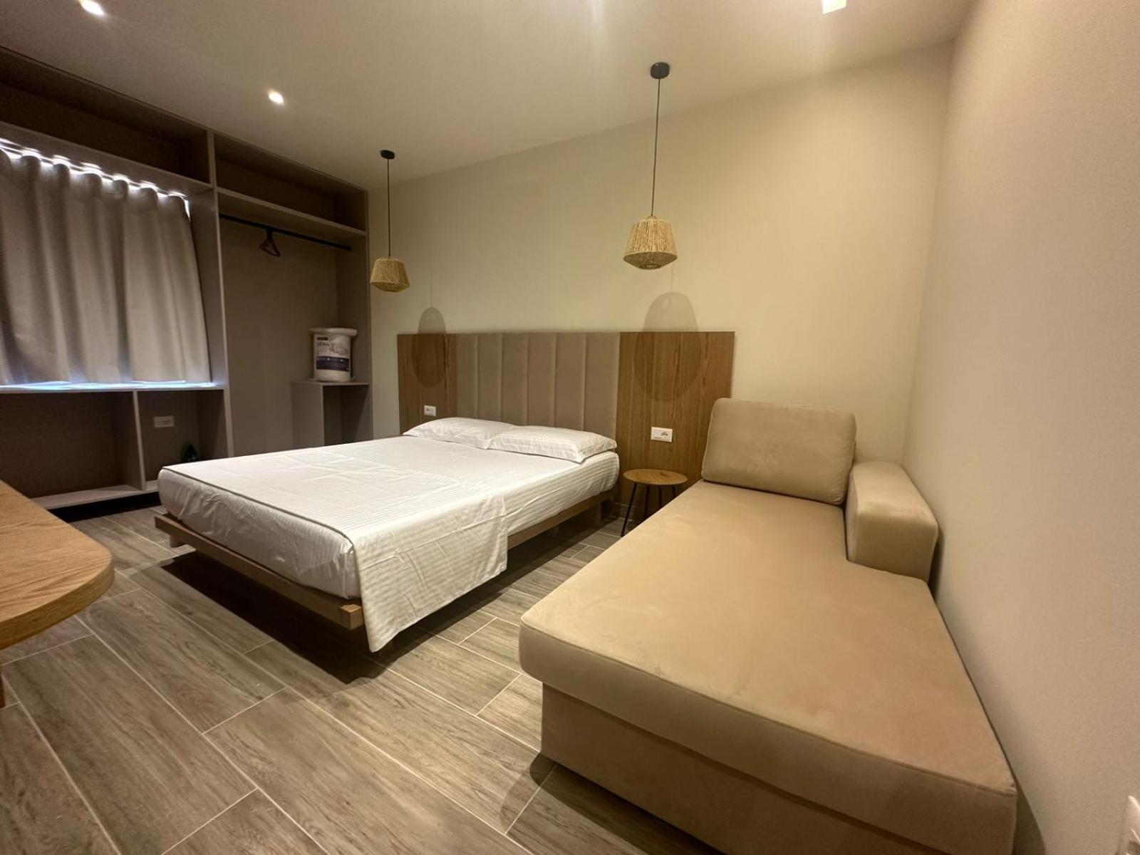 Oni Rooms Saranda Екстер'єр фото